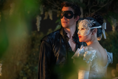 La historia podría centrarse en Francesca o Eloise, siguiendo la línea de las novelas de Julia Quinn.