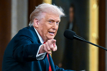 La Casa Blanca difundió vídeo de la ‘Operación Furia Épica’ musicalizado con el éxito pop español ‘La Macarena’.