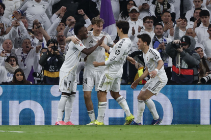 Real Madrid pelea por el liderato de LaLiga 2025-26.