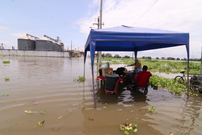 Lluvias en la provincia han inundado carreteras