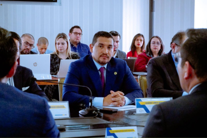 Damián Larco intervino en la sesión donde se aceptó la renuncia del juez Carlos Serrano.