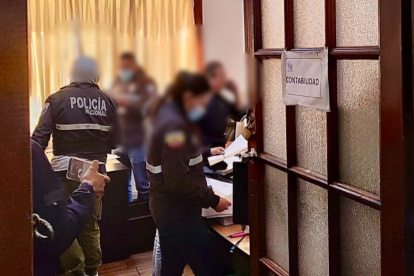 El allanamiento a la sede de la Revolución Ciudadana en Quito ocurrió este 28 de febrero de 2026.