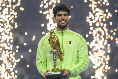 Carlos Alcaraz, tenista español, conquistó el ATP 500 de Doha.