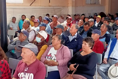 Ley Económica Urgente: gremios municipales alertan impacto en empleo y servicios públicos.