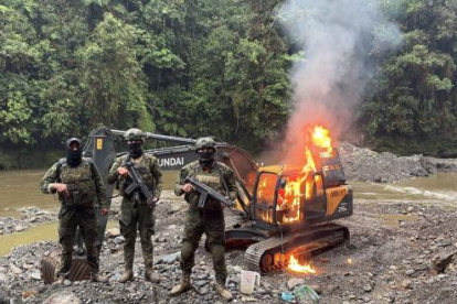 El Ejército realiza constantes operaciones en la zona contra la minería ilegal.