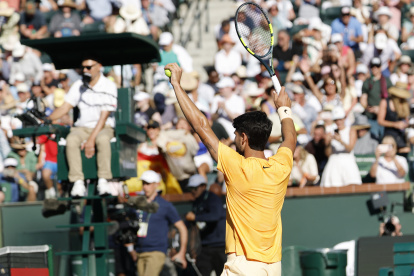 Carlos Alcaraz celebra su victoria.