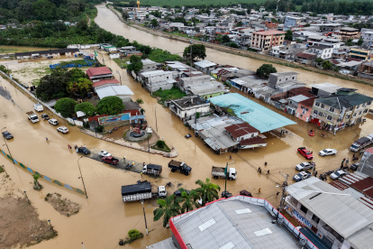 En Balao viven en constante inundación en este invierno.
