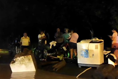 Varias familias del sitio Garrapata, del cantón Chone, sufren las afectaciones del invierno