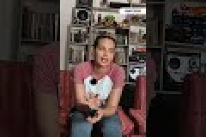 Tras el incendio en la Bahía de Guayaquil, una mujer de 90 años permanece en su vivienda frente al edificio Multicomercio por su delicado estado de salud. La familia teme un colapso estructural y pide soluciones.