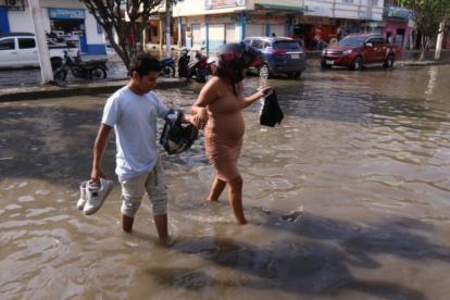 Ecuador declaró la emergencia nacional debido al nivel de impacto generado por las prolongadas precipitaciones.