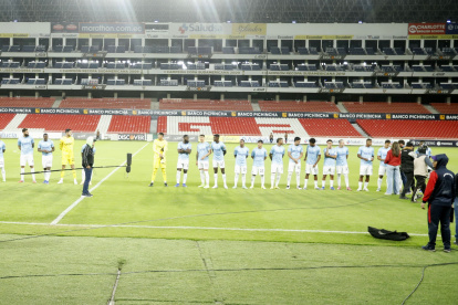 Universidad Católica se presentó en el estadio Rodrigo Paz Delgado el sábado 21 de febrero.