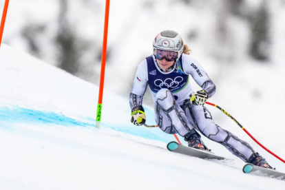 Ester Ledecká en su presentación de esquí