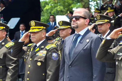 El ministro del Interior, John Reimberg, reconoció que los cortes de energía eléctrica registrados en sectores bajo toque de queda