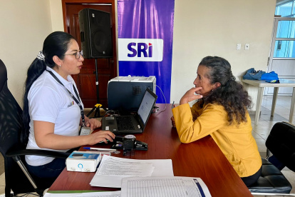 Acudir a las agencias del Servicio de Rentas Internas (SRI) o comunicarse vía telefónica son opciones para conocer sobre los procesos y notificaciones que sigue la institución.