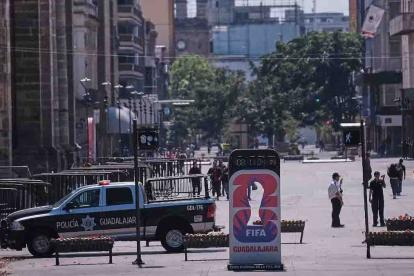 Guadalajara, ciudad que acogerá el Mundial 2026, fue víctima de desmanes por la muerte de ‘Mencho’, que ahora tiene en riesgo la designación.