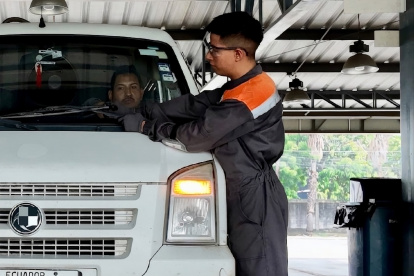 El chequeo a los vehículos se realiza en los centros del consorcio SGS – Revisiones Técnicas.