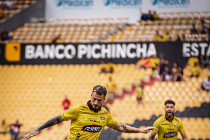 Darío Benedetto delantero de Barcelona SC 2026.