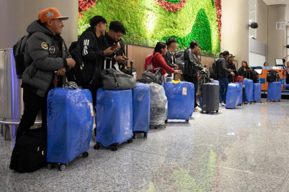 Un grupo de ecuatorianos viajó hacia Almería e Islas Baleares, en España, para labores agrícolas el pasado 21 de marzo, como parte del programa de migración circular.