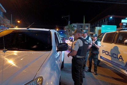 En el duodécimo día del toque de queda, 24 personas fueron aprehendidas en las cuatros provincias donde rige la medida.