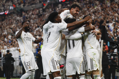 Real Madrid pelea por el liderato de LaLiga 2025-26.