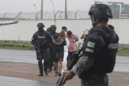 La Operación Costa dejó 16 detenidos en Ecuador y otros implicados en Europa, tras una investigación de 20 meses por nexos con la mafia albanesa.