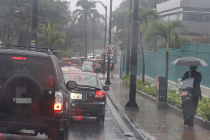 Las recientes semanas han sido de intensas lluvias y tormentas eléctricas en Guayaquil y otras ciudades de Ecuador.