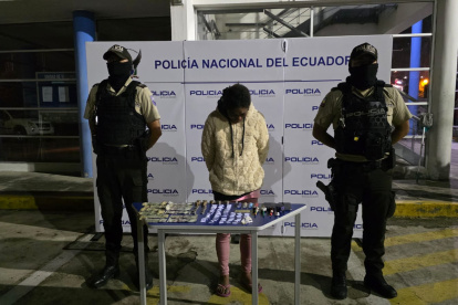En la casa de la detenido se halló droga, dinero y celulares.