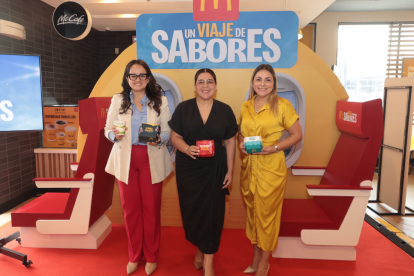 Verónica Vera, Ginna Castagneto y Michelle Benites.