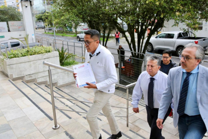 Andrés Quishpe, presidente de la UNE, cuestionó que la ley de los GAD reduzca fondos para programas sociales y educación inicial.