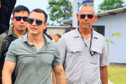 El Gobierno de Daniel Noboa ha empleado en repetidas ocasiones el argumento de "informes reservados" para sostener decisiones que han afectado el derecho a la defensa de sus adversarios y críticos.