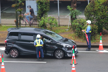 Referencial. Operativos de control en las calles durante el toque de queda en Ecuador, vigente desde el 15 de marzo con horarios y excepciones definidas por las autoridades.