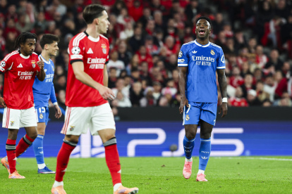 Real Madrid y Benfica definirán un cupo a los octavos de final de la Champions League.