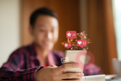 Referencial. El uso de redes sociales en adolescentes abre el debate sobre la viabilidad de prohibirlas a menores de 15 años en Ecuador.