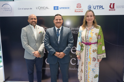 Isidro Fierro, rector de la UEES; Joshua Llerena, coordinador del centro universitario UTPL Samborondon; Paula Henao, vicerrectora internacionalización UEES