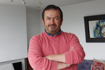 Fabricio Villamar fue concejal de Quito, cuando Augusto Barrera fue alcalde. También fue legislador.