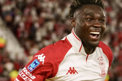 El ecuatoriano Jordy Caicedo goza de un gran momento goleador con Huracán en el inicio de la liga de Argentina 2025.