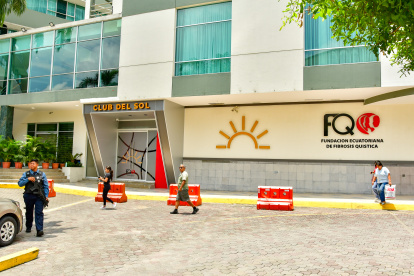 Club del Sol opera por primera vez en febrero de 2026, en las instalaciones del Hotel Sheraton, ubicado en el norte de Guayaquil.