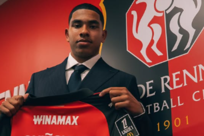 Elías Legendre firmó contrato con el Stade Rennais hasta 2029.