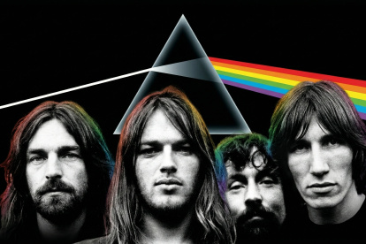 Pink Floyd lanzó The Dark Side of the Moon el 1 de marzo de 1973 en los Estados Unidos (práctica común en los 70's), pero en Reino Unido fue estrenado el 24 de marzo.