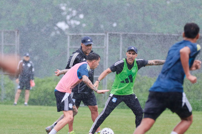 Emelec realiza una mini pretemporada en Salinas.