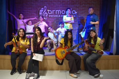 Niños y jóvenes se forman en habilidades musicales