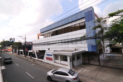 Este es el edificio de la sede principal de GRANASA en Guayaquil.