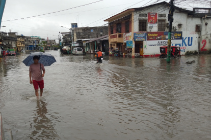 Bajo el agua, así permanecen la mayoría de barrios en Salitre.