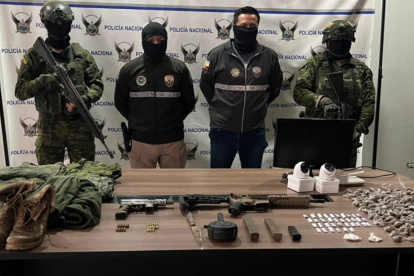 El centro de monitoreo y operaciones del grupo armado organizado Los Lobos.