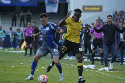 Barcelona SC y Emelec disputarán una nueva edición del Clásico del Astillero.