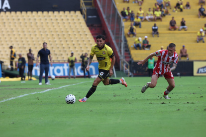 Joao Rojas es el encargado de manejar el ataque de Barcelona SC.