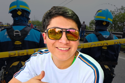 Héctor Enríquez, ingeniero de sonido de 27 años, desapareció el 18 de febrero en Quito. Su cuerpo fue hallado días después en una quebrada de la vía Alóag–Santo Domingo.