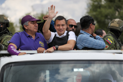 El candidato Daniel Noboa durante el cierre de su campaña electoral