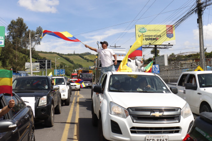 Los transportistas en Carchi han rechazado los aranceles impuestos por Ecuador a Colombia, en medio del conflicto comercial.