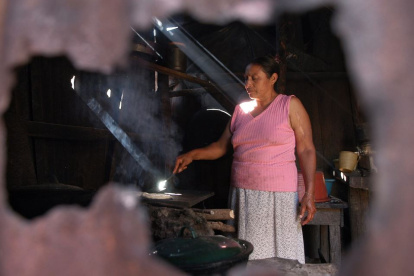 América. La CEPAL ha señalado, de acuerdo con los datos, que crecimiento del sector renovable puede convertirse en una herramienta decisiva para reducir las brechas sociales.